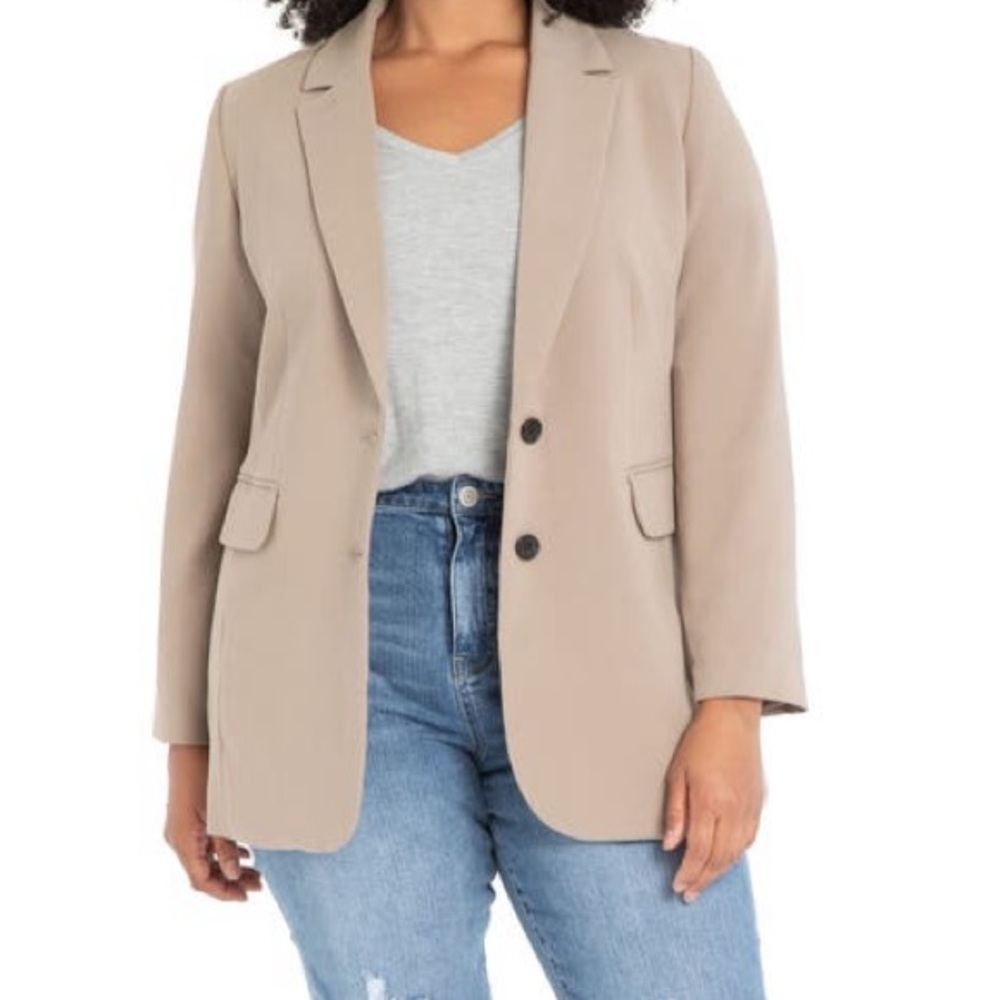 MAKE AN OFFER - ELOQUII 365 Longline Tailored Blazer